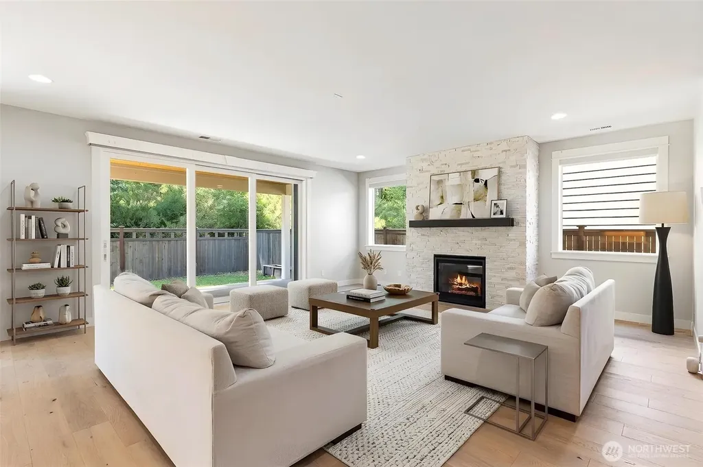 22991 Sycamore Street Black Diamond WA 98010