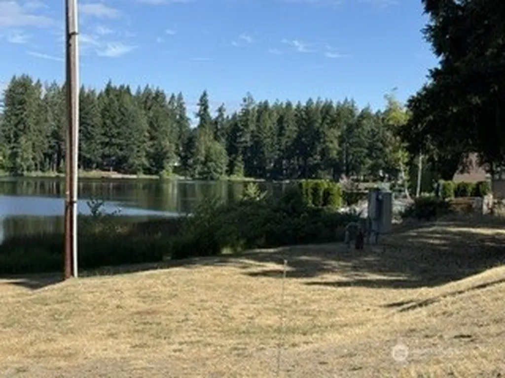 1723 193rd Avenue Ct SW Lakebay WA 98349
