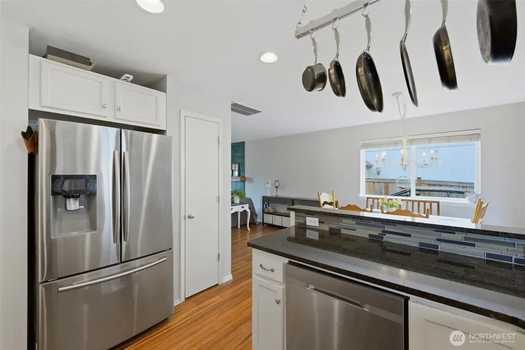 2988 NE Loyola Street Bremerton WA 98311