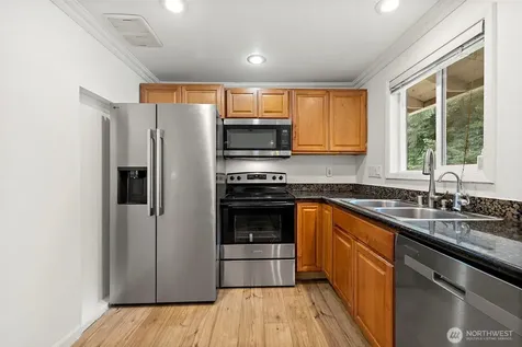 12829 109th Avenue NE Kirkland WA 98034