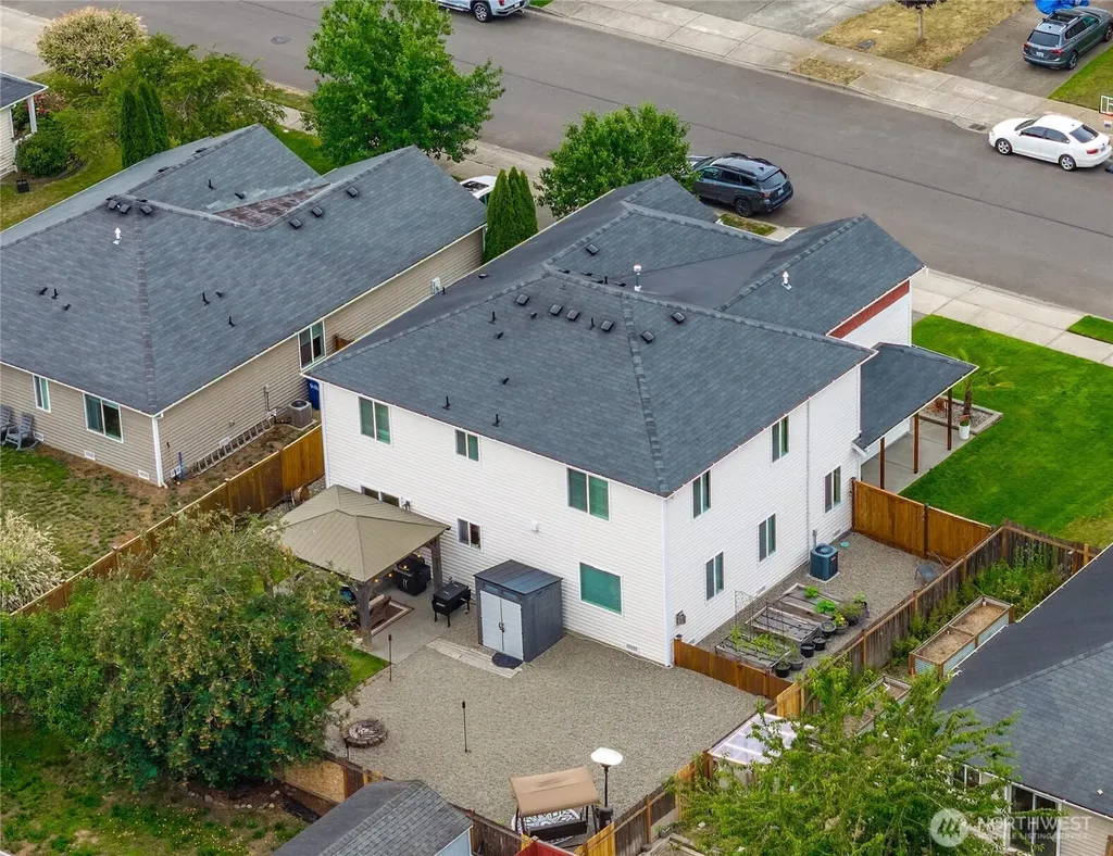 1313 Daffodil Avenue NE Orting WA 98360