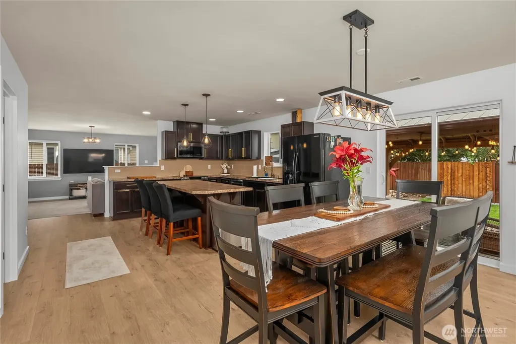 1313 Daffodil Avenue NE Orting WA 98360