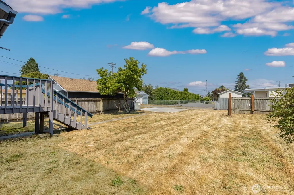 1823 S Adams Street Tacoma WA 98405