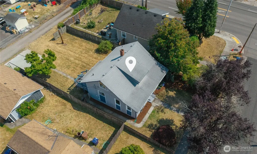 1823 S Adams Street Tacoma WA 98405