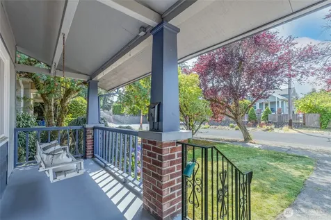 1823 S Adams Street Tacoma WA 98405