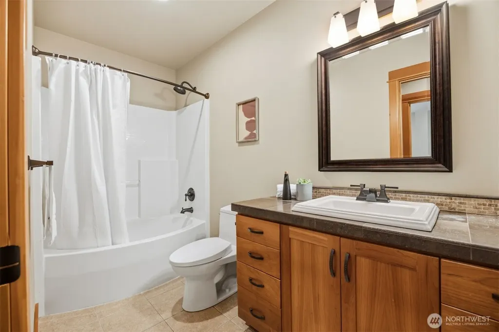 3665 Toad Lake Road Bellingham WA 98226