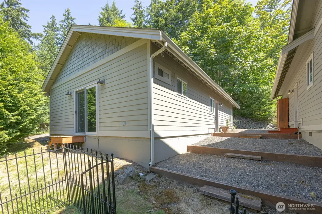 3665 Toad Lake Road Bellingham WA 98226