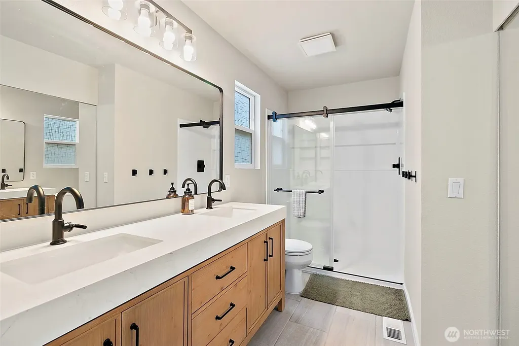4905 Highland Court SE Auburn WA 98092