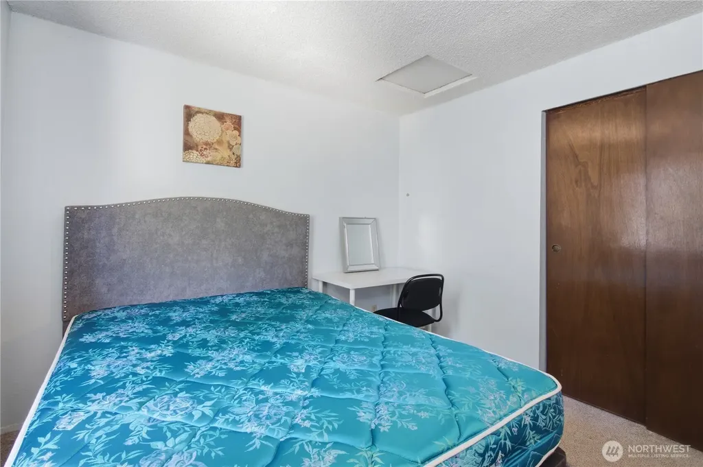 3706 S 255th Place Kent WA 98032