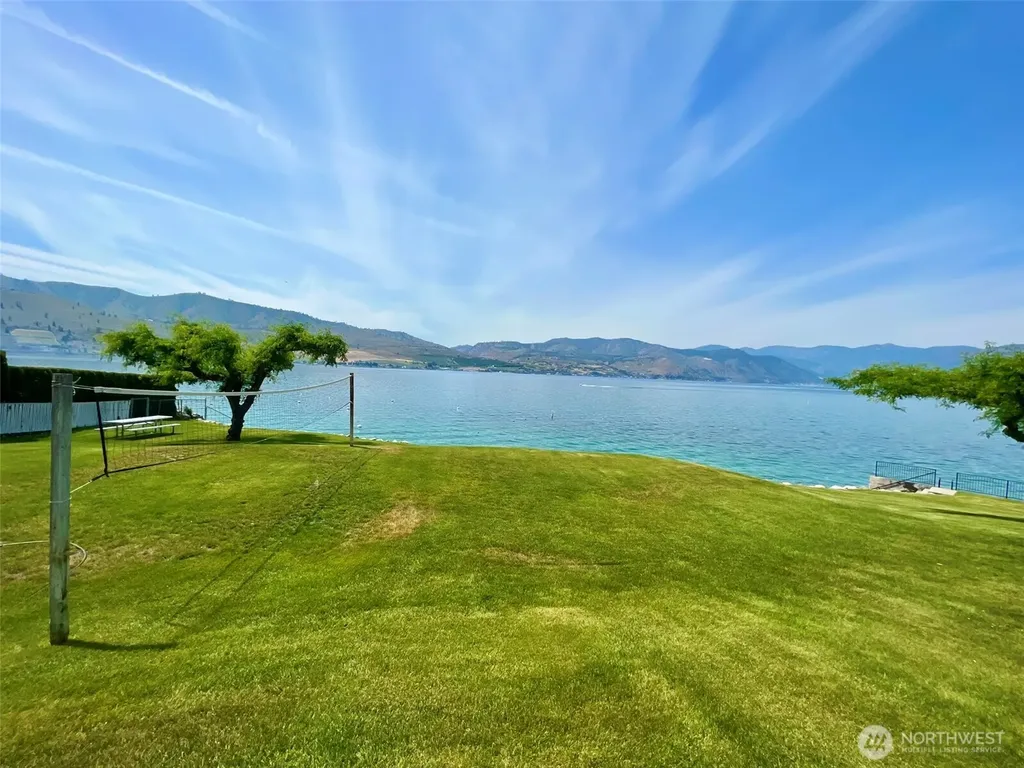 212 Stehekin Way Chelan WA 98816