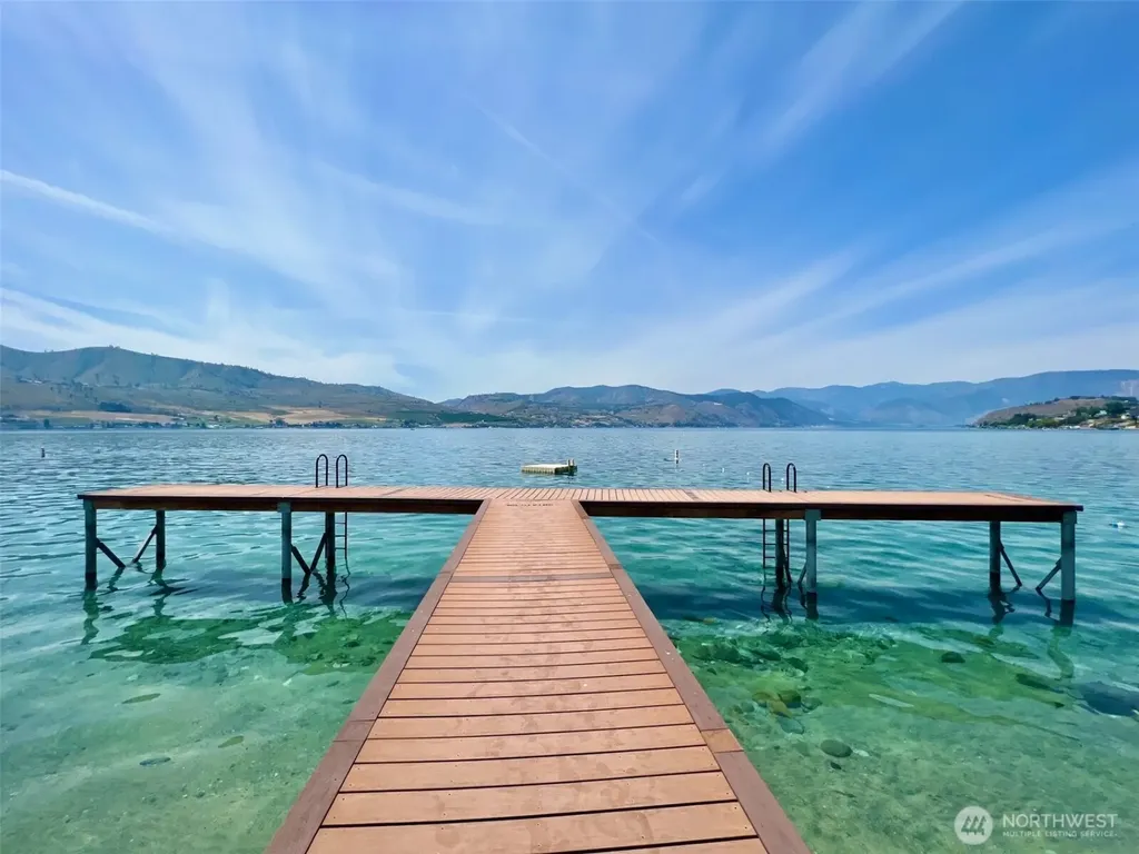 212 Stehekin Way Chelan WA 98816