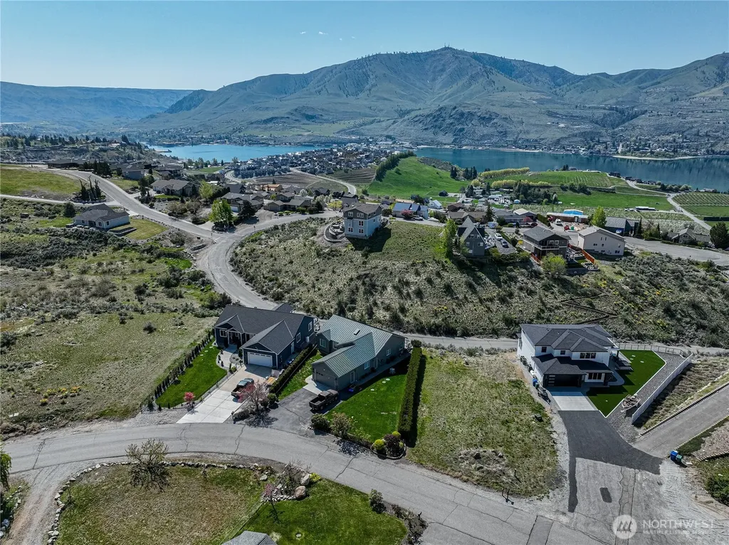 212 Stehekin Way Chelan WA 98816