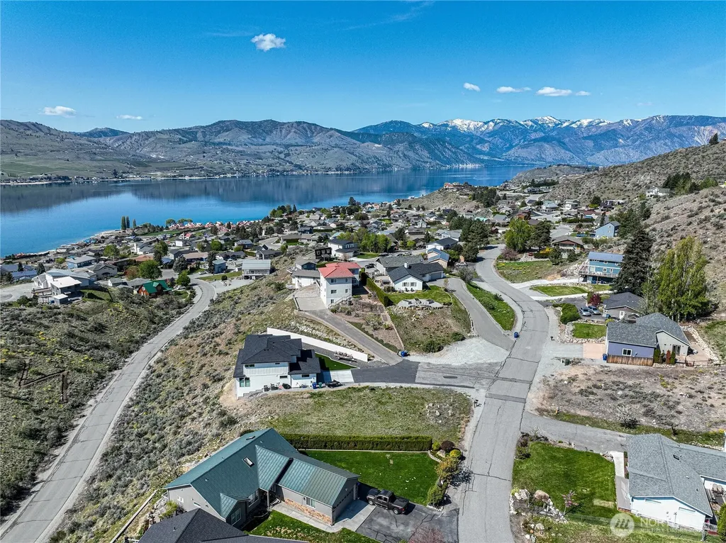 212 Stehekin Way Chelan WA 98816
