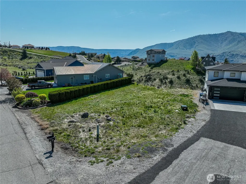 212 Stehekin Way Chelan WA 98816