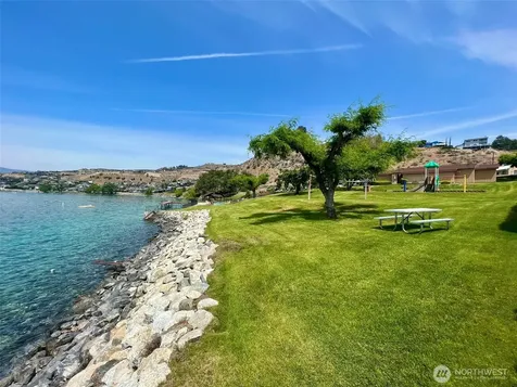 212 Stehekin Way Chelan WA 98816
