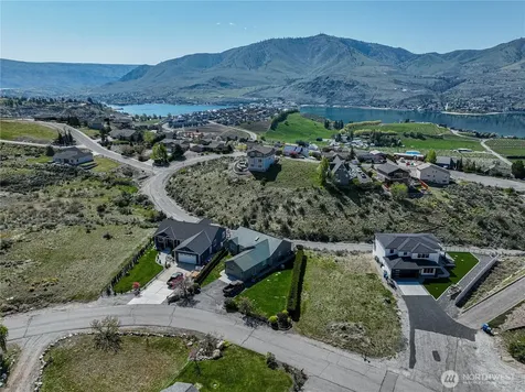 212 Stehekin Way Chelan WA 98816