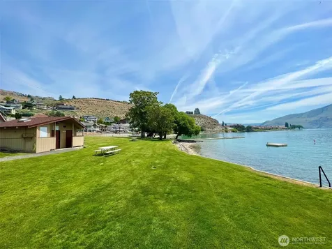 212 Stehekin Way Chelan WA 98816