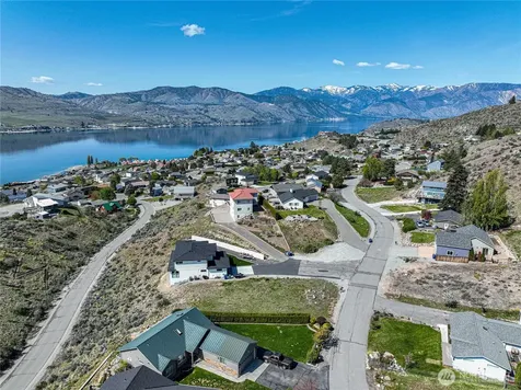 212 Stehekin Way Chelan WA 98816