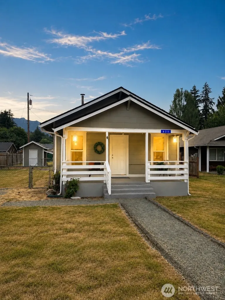 825 Givens Avenue Darrington WA 98241
