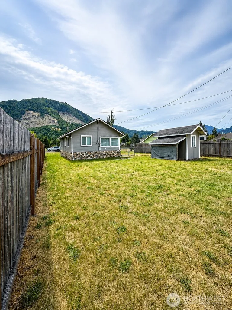 825 Givens Avenue Darrington WA 98241