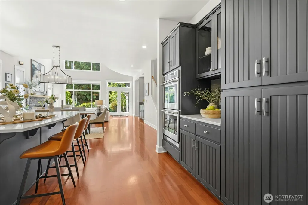 2585 20th Avenue NE Issaquah WA 98029