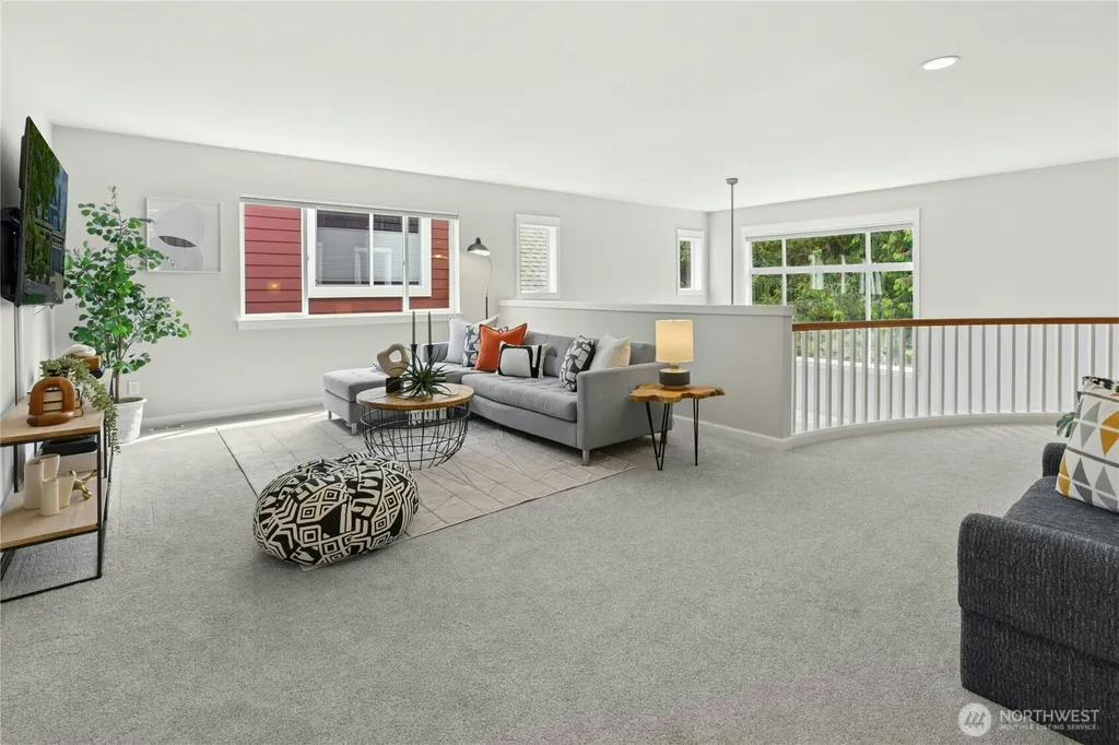 2585 20th Avenue NE Issaquah WA 98029