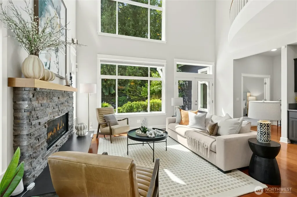 2585 20th Avenue NE Issaquah WA 98029