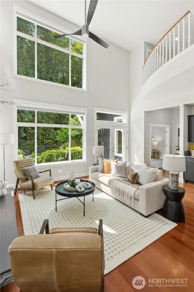 2585 20th Avenue NE Issaquah WA 98029