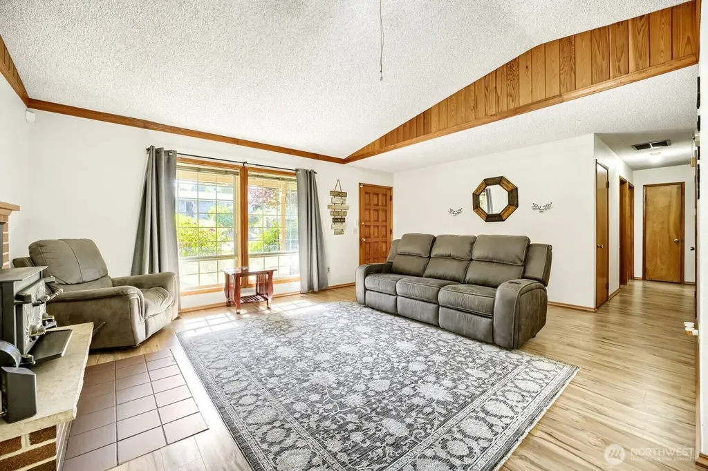 29311 33rd Avenue S Auburn WA 98001