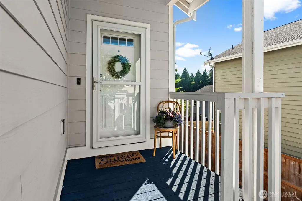 736 Freedom Court SE Port Orchard WA 98366