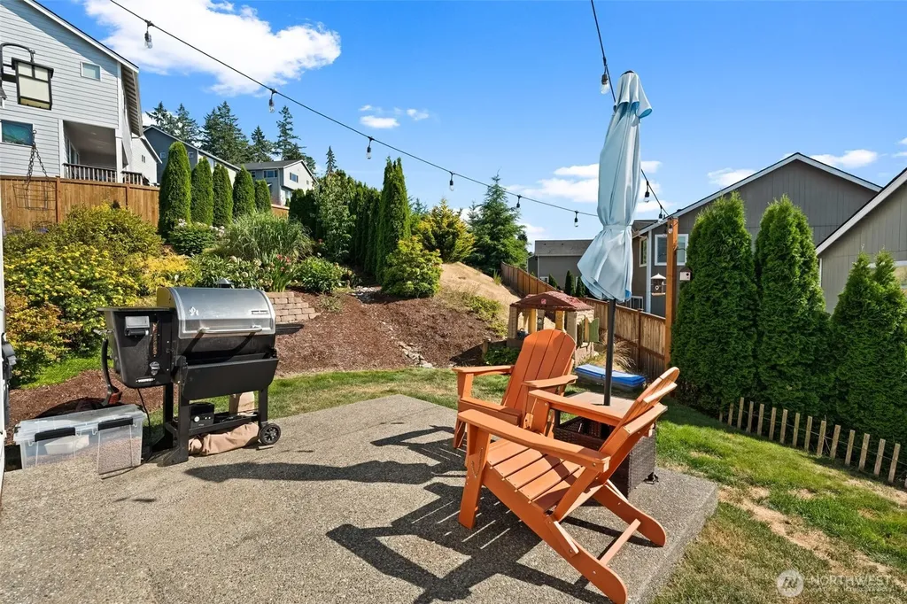 736 Freedom Court SE Port Orchard WA 98366