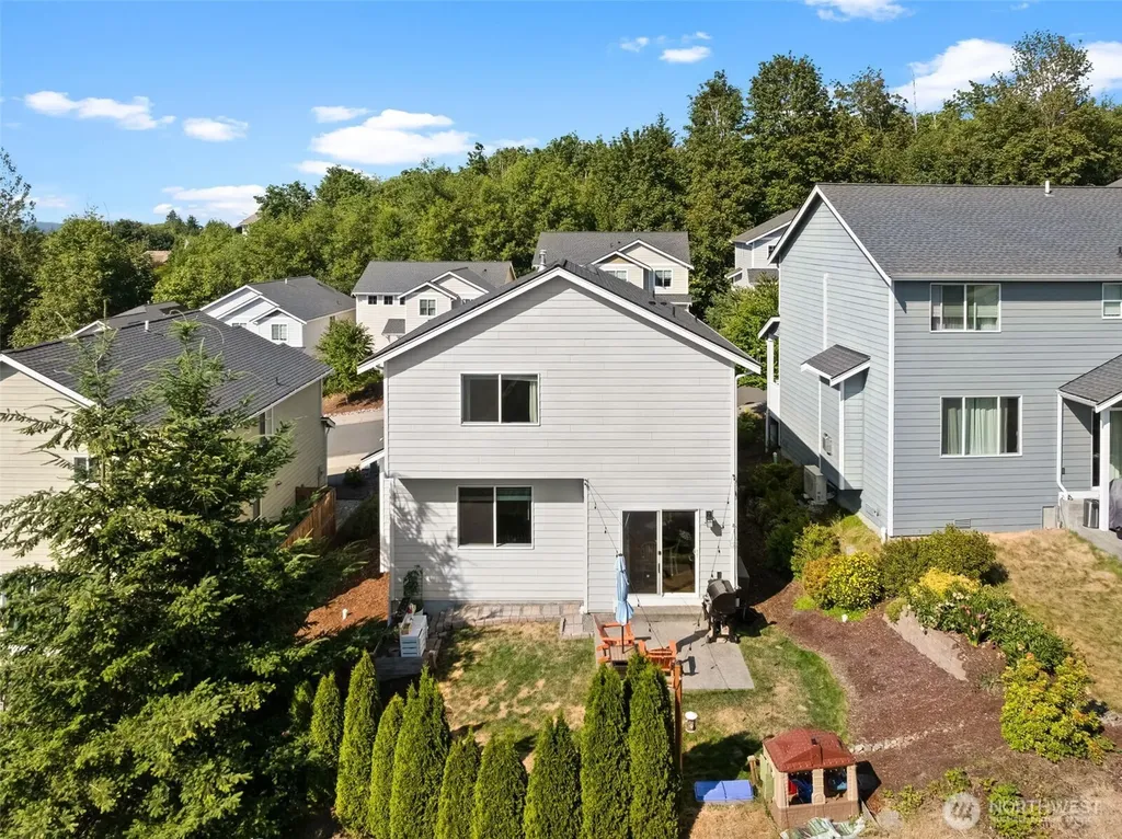 736 Freedom Court SE Port Orchard WA 98366
