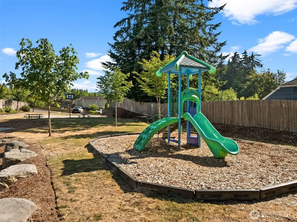 736 Freedom Court SE Port Orchard WA 98366