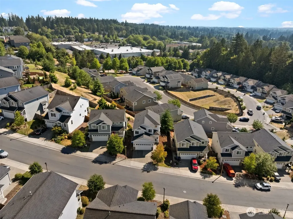736 Freedom Court SE Port Orchard WA 98366