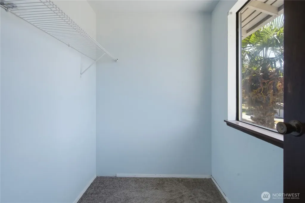 3706 S 255th Place Kent WA 98032