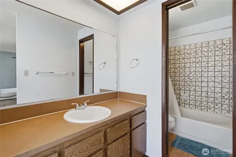3706 S 255th Place Kent WA 98032