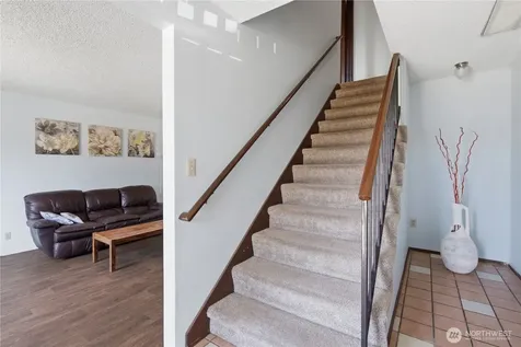 3706 S 255th Place Kent WA 98032