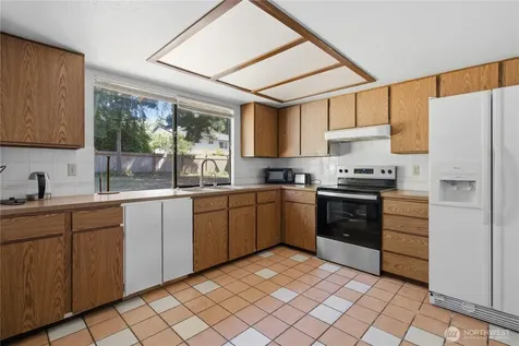 3706 S 255th Place Kent WA 98032