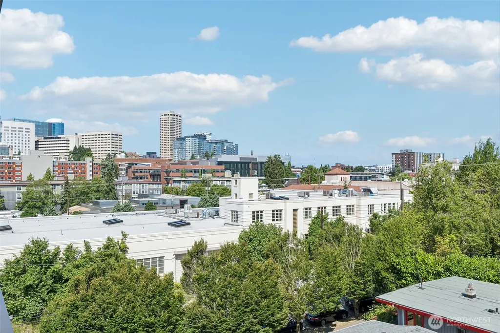 710 14th Avenue Seattle WA 98122