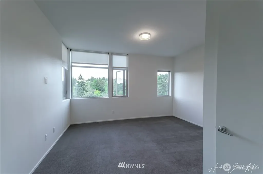 1718 27th Avenue Seattle WA 98122