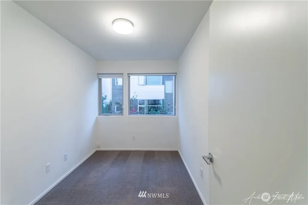 1718 27th Avenue Seattle WA 98122