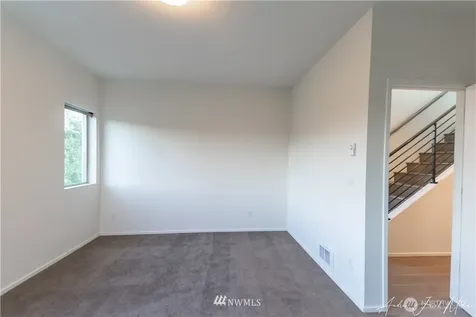 1718 27th Avenue Seattle WA 98122