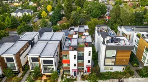 1718 27th Avenue Seattle WA 98122