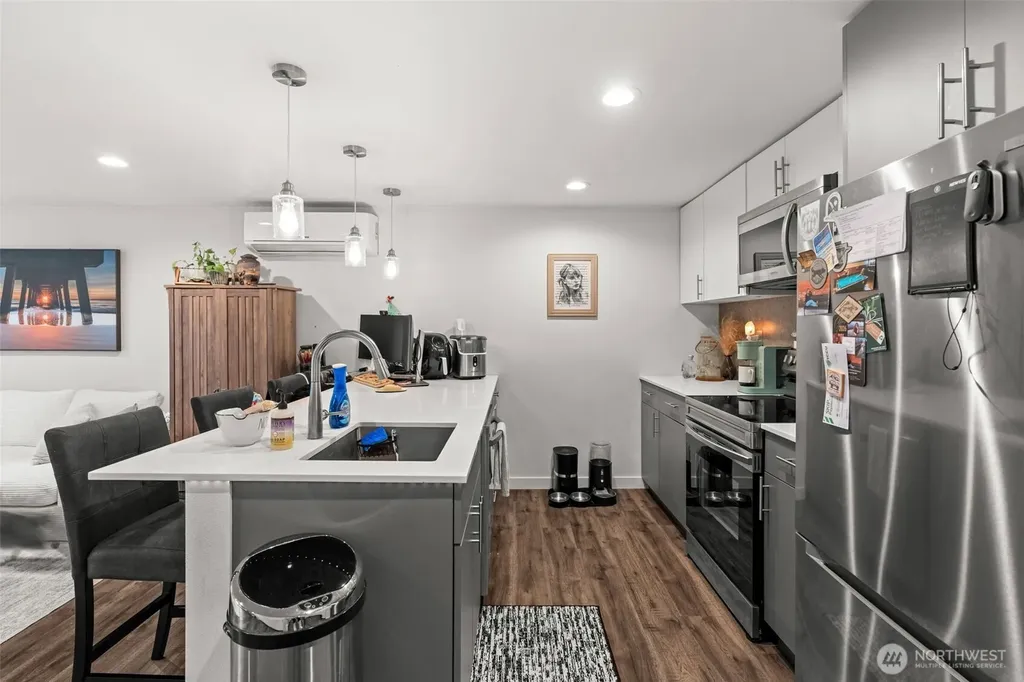 15622 Glenwood Road SW Port Orchard WA 98367
