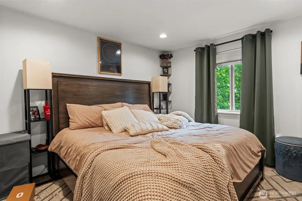 15622 Glenwood Road SW Port Orchard WA 98367