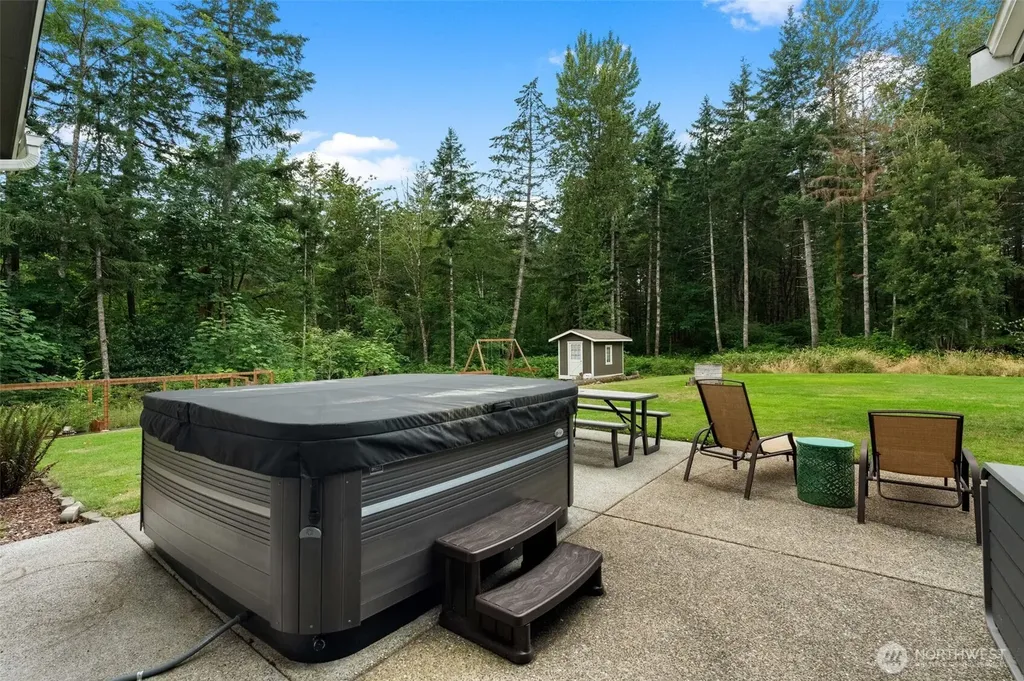 15622 Glenwood Road SW Port Orchard WA 98367