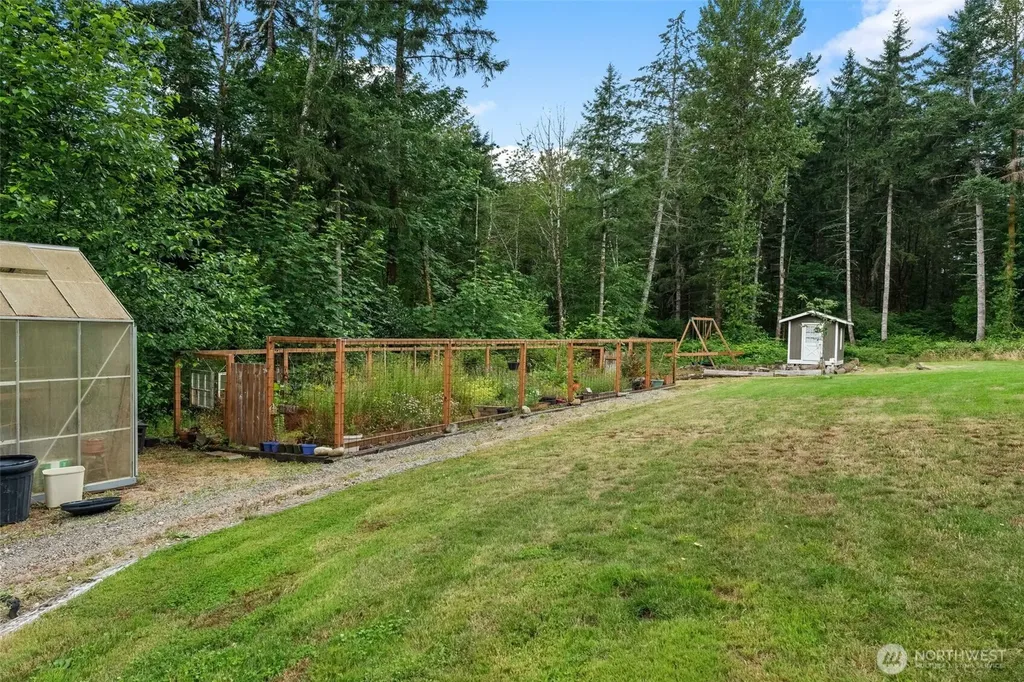 15622 Glenwood Road SW Port Orchard WA 98367