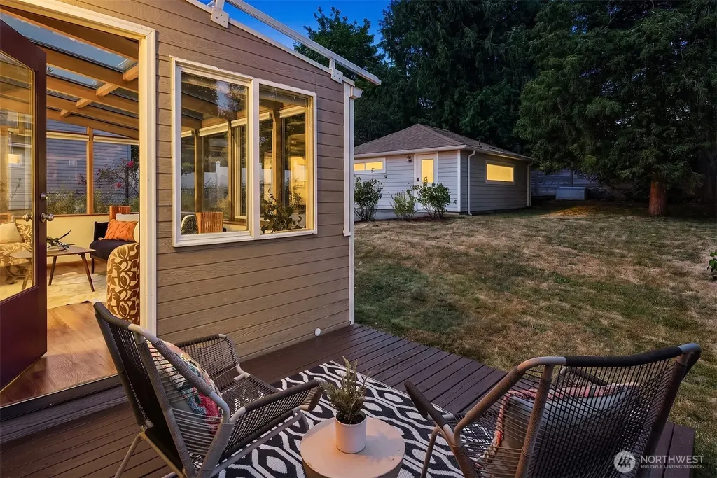 12033 79th Avenue S Seattle WA 98178