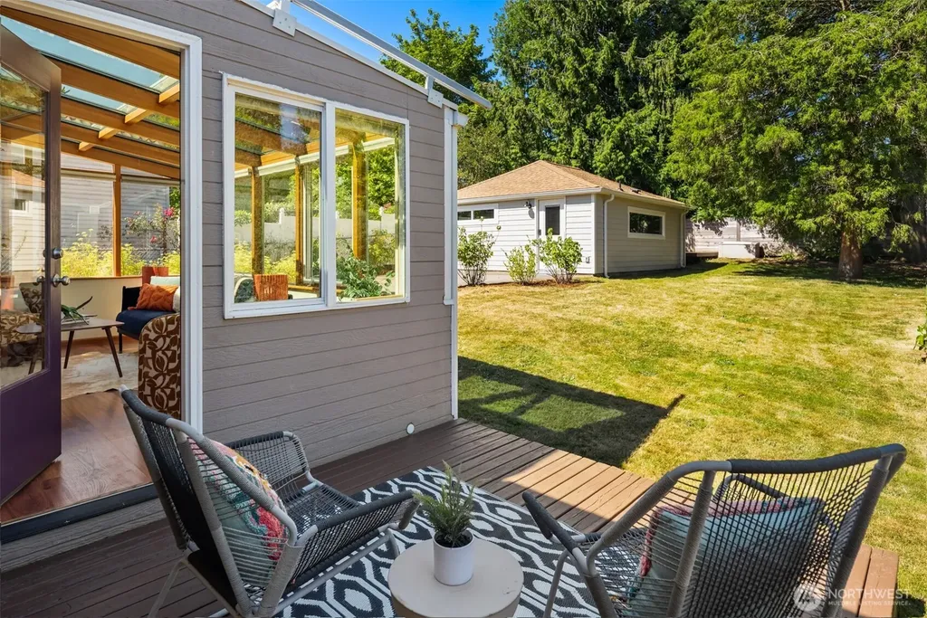 12033 79th Avenue S Seattle WA 98178