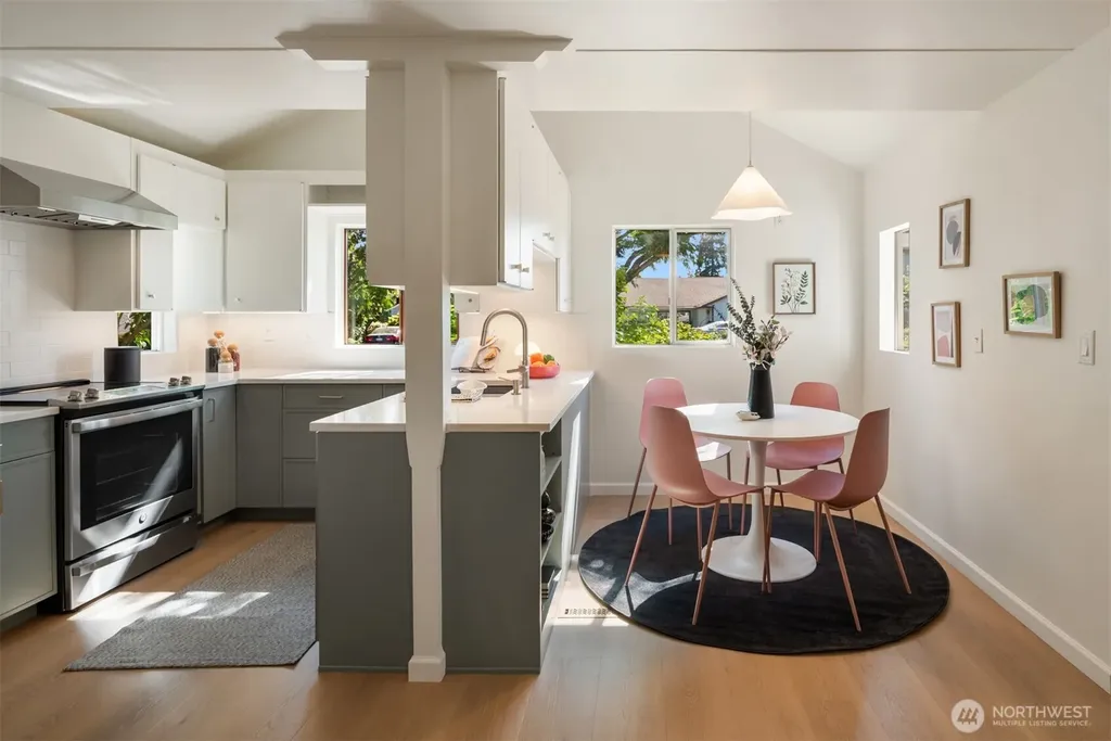 12033 79th Avenue S Seattle WA 98178